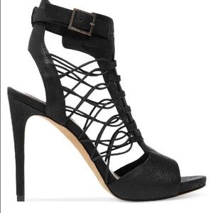 VINCE CAMUTO - Fossel Heel (Black)